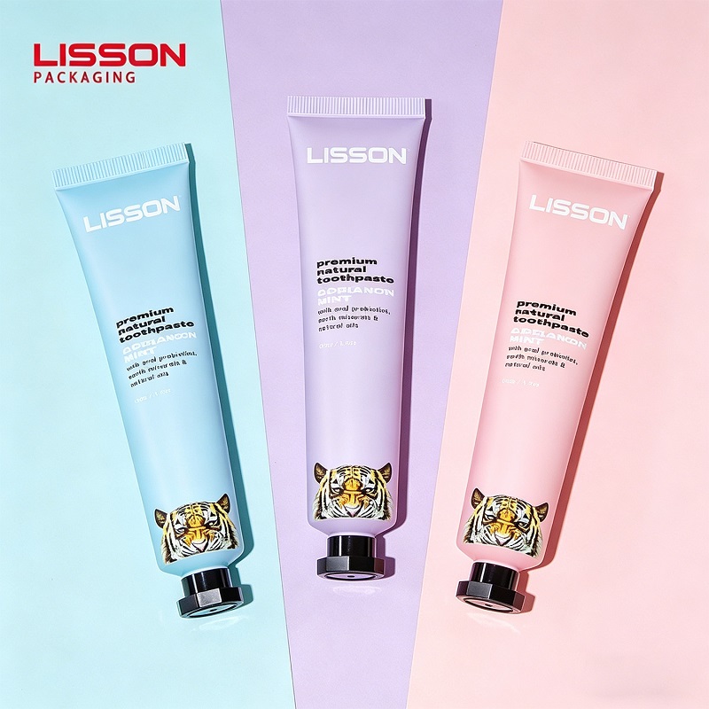 D30 cosmetic squeeze tube